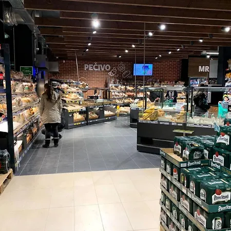 X1 Garage-supermarket-pc Screen-gymeq-luxury Apt-main St 2min Walk